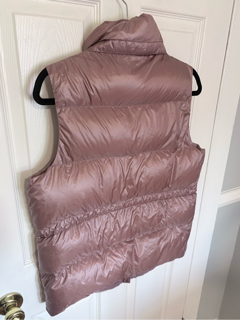 Athleta Goose Down Puffer Vest Womens Medium Pink Metallic Quilted Athleisure - Picture 7 of 10